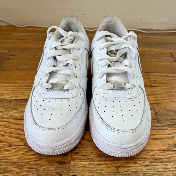 Nike Air Force 1 '07 Low "Triple White" (US 8) - Picture 1 of 4